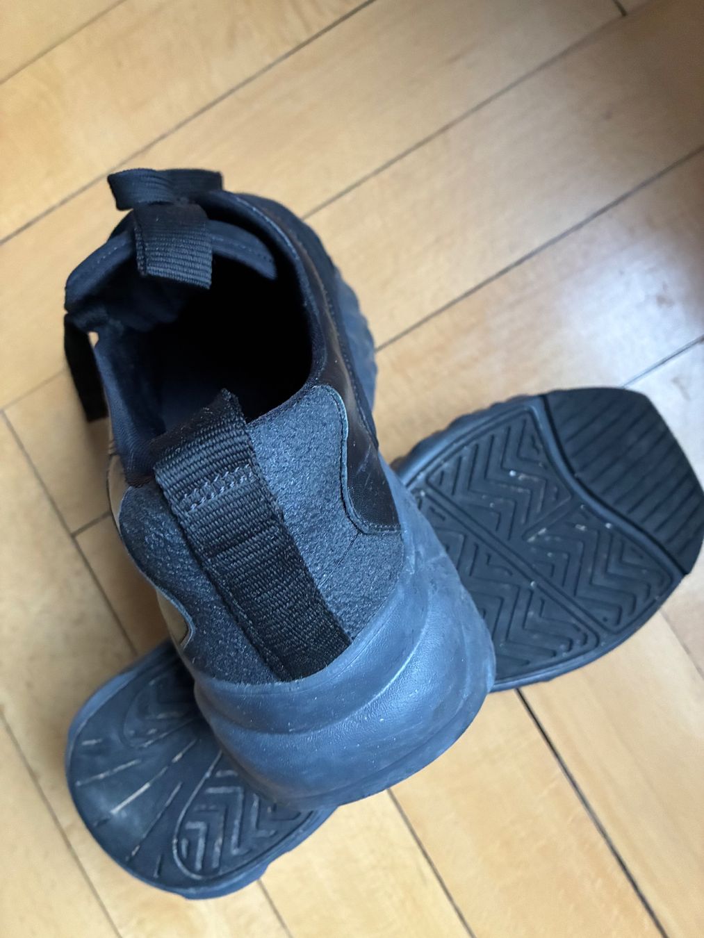 Acne Studios Scarpe da uomo: Acne Studios schuhe 44 – Usato da Fribourg venduto da waves55 4