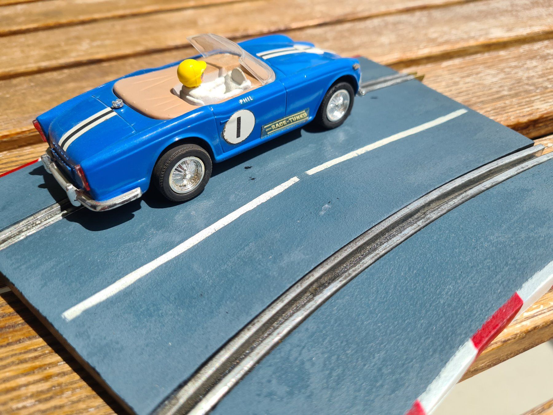 Piste: SCALEXTRIC TRIUMPH TR4 – Usato da Basel venduto da Solarbebop 5