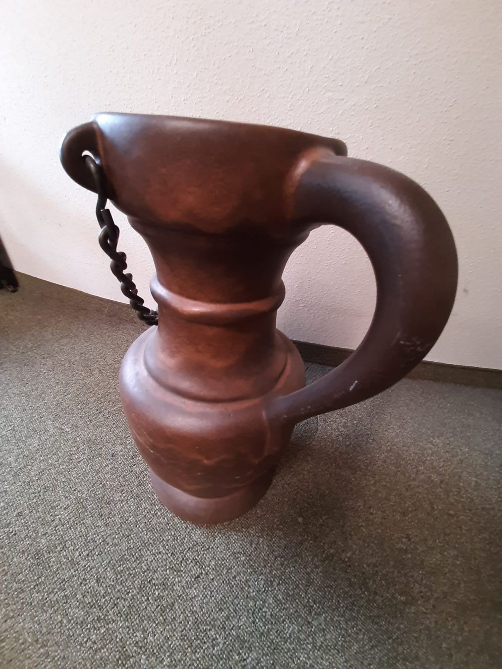 Vasi & Recipienti: Kanne mit Kette – Usato da Zürich venduto da leo_6bbs 1