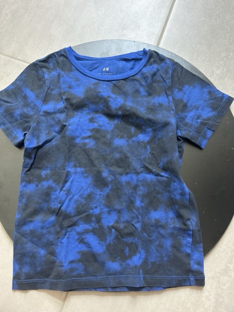 H&M Hemden, T-Shirts & Polos: T-shirt  – Gebraucht aus Lausanne von non_ptb6