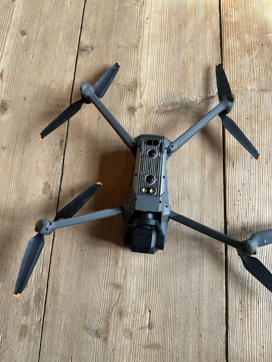 DJI Action Cam: DJI Mavic 3 Fly More Combo – Usato da Hombrechtikon venduto da movoko01 2
