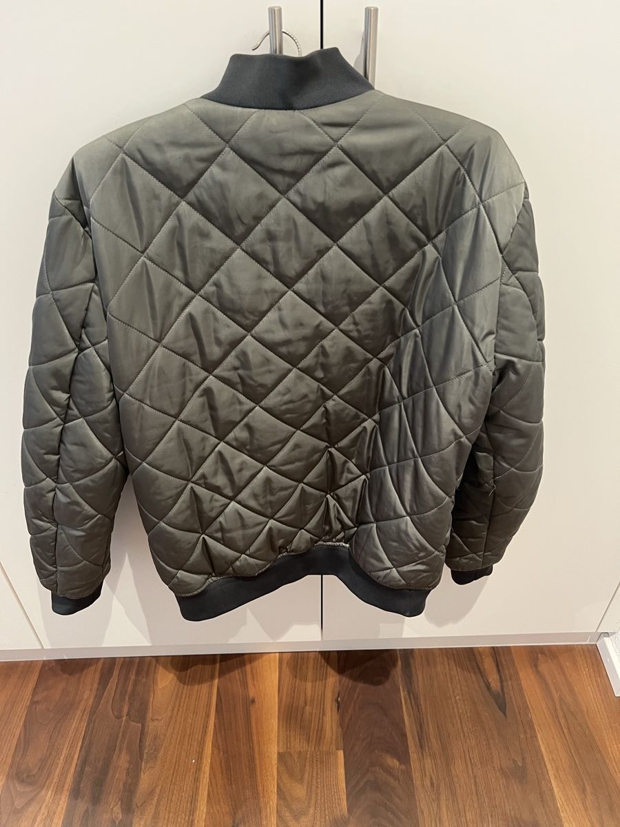 Zara Giacche: Steppjacke Zara Man, Gr. L silbergrau – Usato da Wolfwil venduto da Poulet60 1