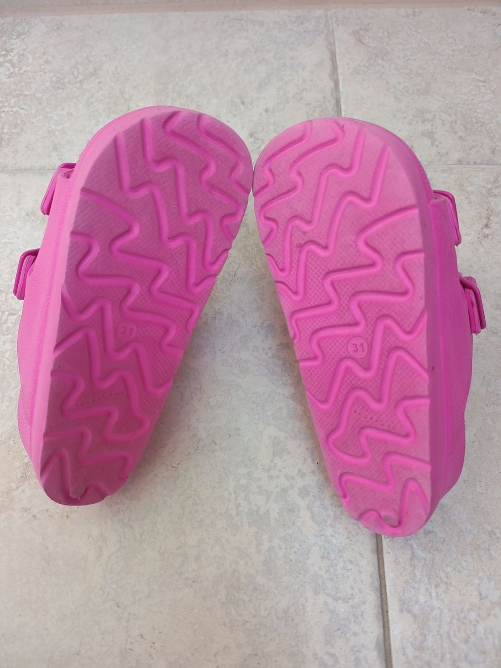 Dosenbach Scarpe per ragazze: Badeschuhe Mädchen Gr. 31 – Usato da Emmetten venduto da Hornberger 2