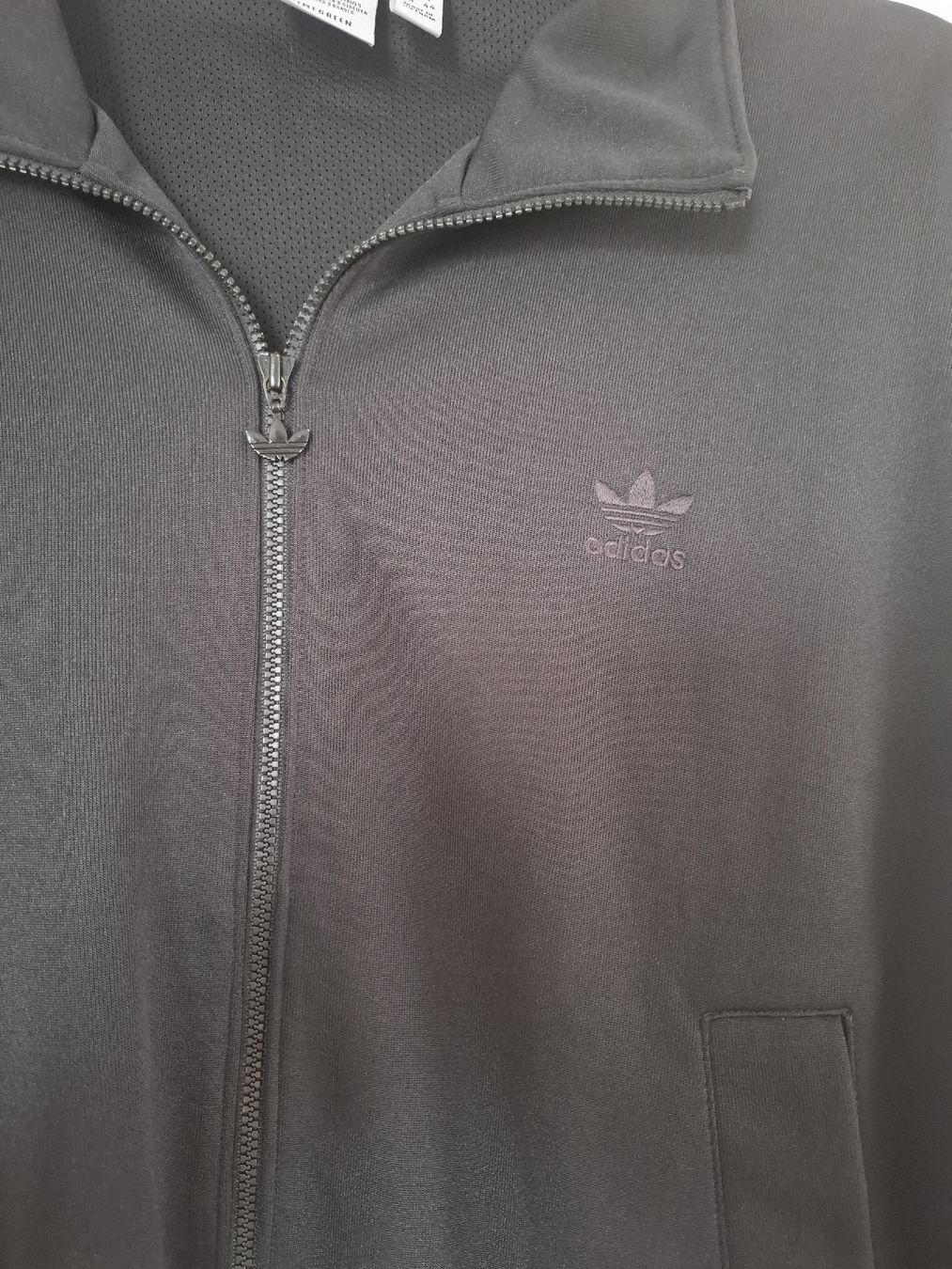 Adidas Jacken: Jaquette Adidas  – Gebraucht aus Posieux von Samanthasti 4