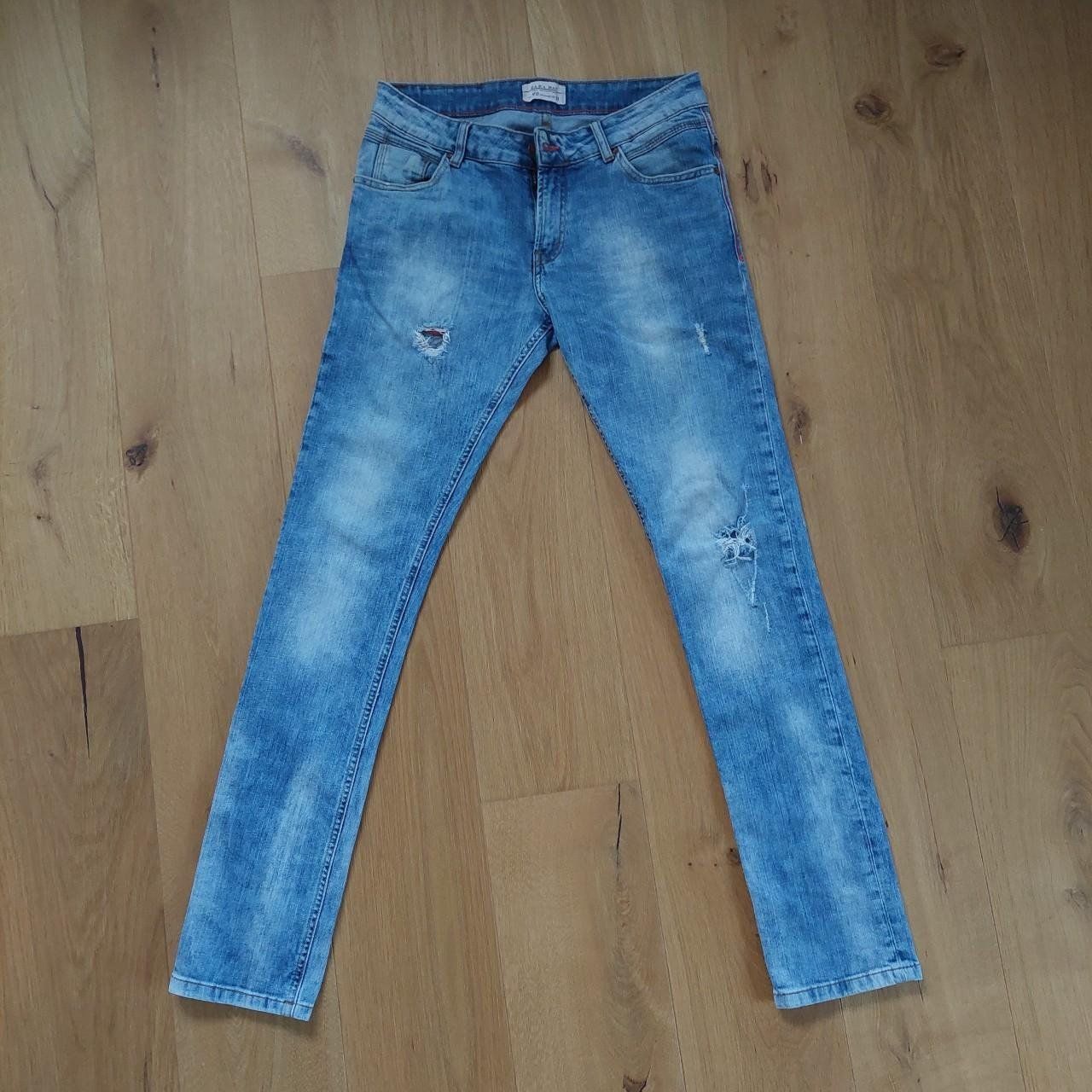 Zara Jeans: Zara Man Ripped Jeans – Usato da Rickenbach BL venduto da ledonramon