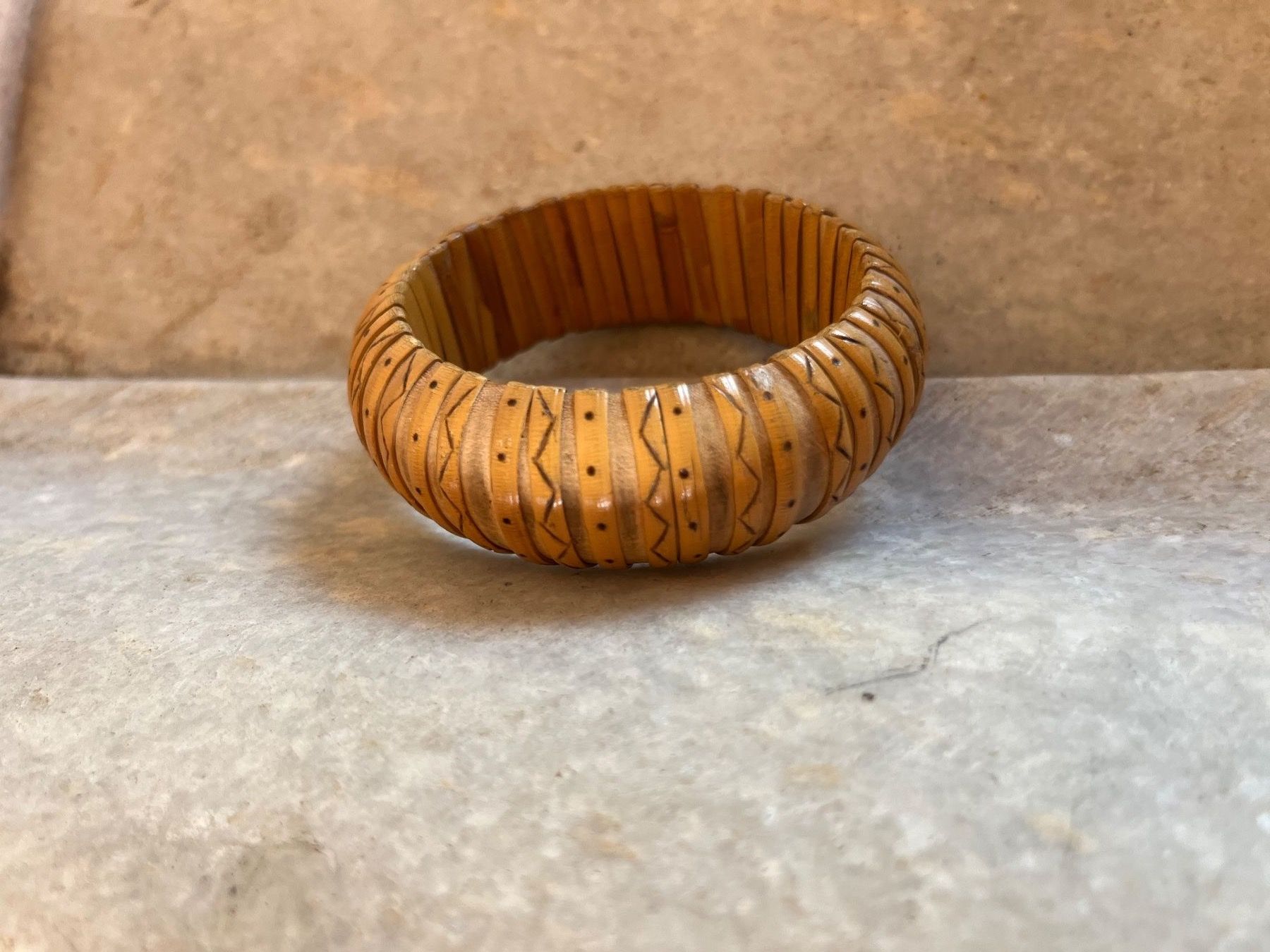 Bracciali & Braccialetti: Armreif aus Bast – Usato da Saanen venduto da SoniaMichaela