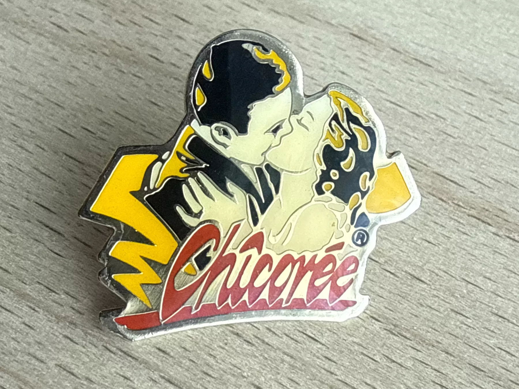 Plaketten & Abzeichen: Pin Chicorée – Gebraucht aus Glattbrugg von Schweigmatt
