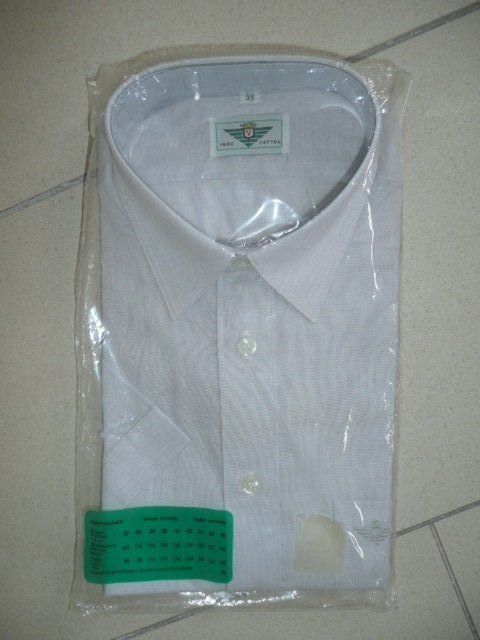 C&A Camicie: NEUES verpacktes Hemd kurzarm in hellgrau – Nuovo e nell'imballaggio originale da Baar venduto da negombo