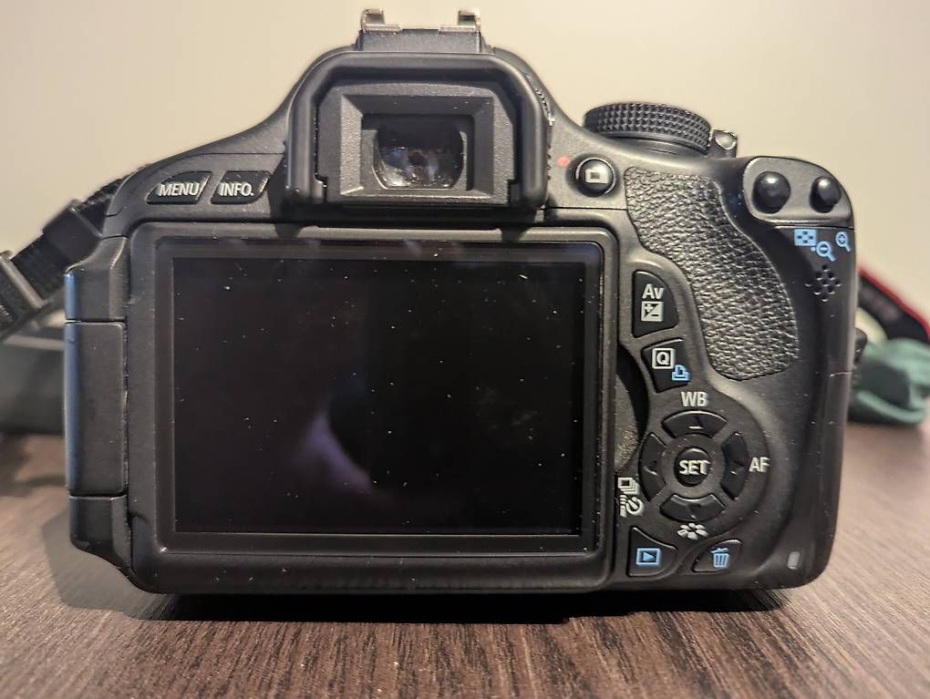 Canon Appareil photo: Canon EOS 600D inkl. Extra-Akku und Polfilter – D'occasion à Winterthur par Calliguan 1