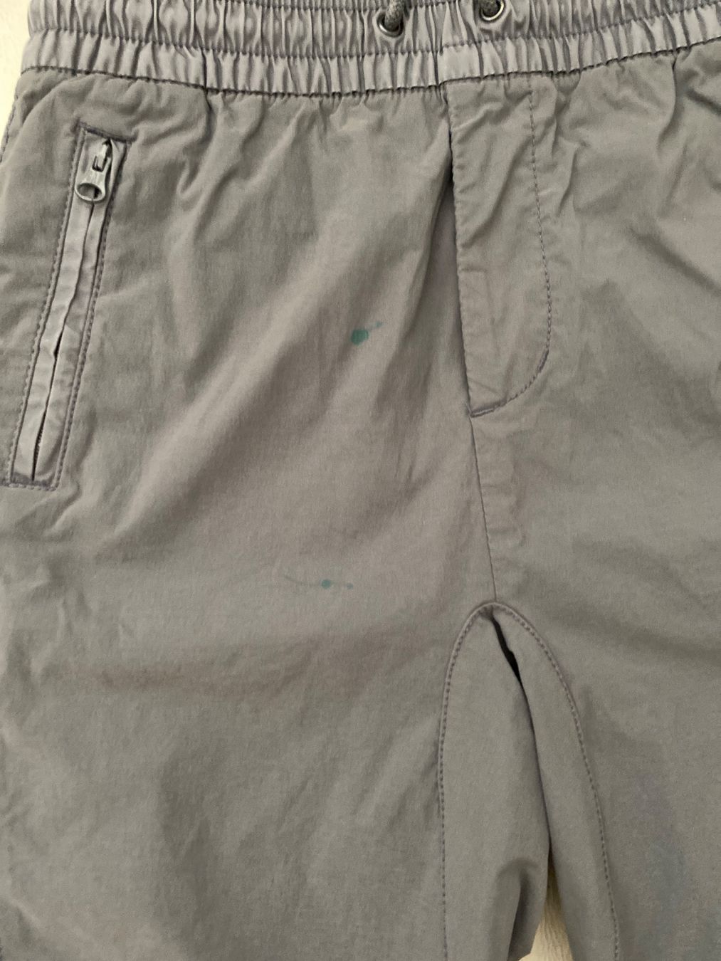 Gap Pantaloni: 2 shorts GAP garçon 8-10 ans – Usato da Genève venduto da Fencer3_914 3