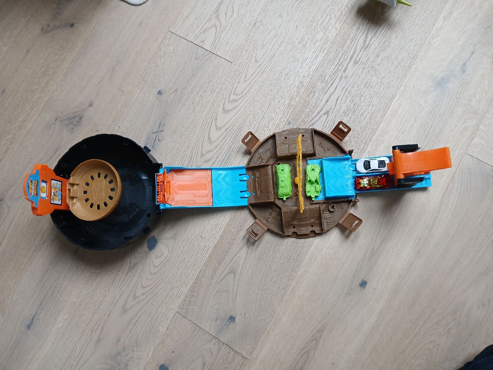 Hot Wheels Giocattoli: Monster Truck – Usato da Näfels venduto da Mc_Bisig 1