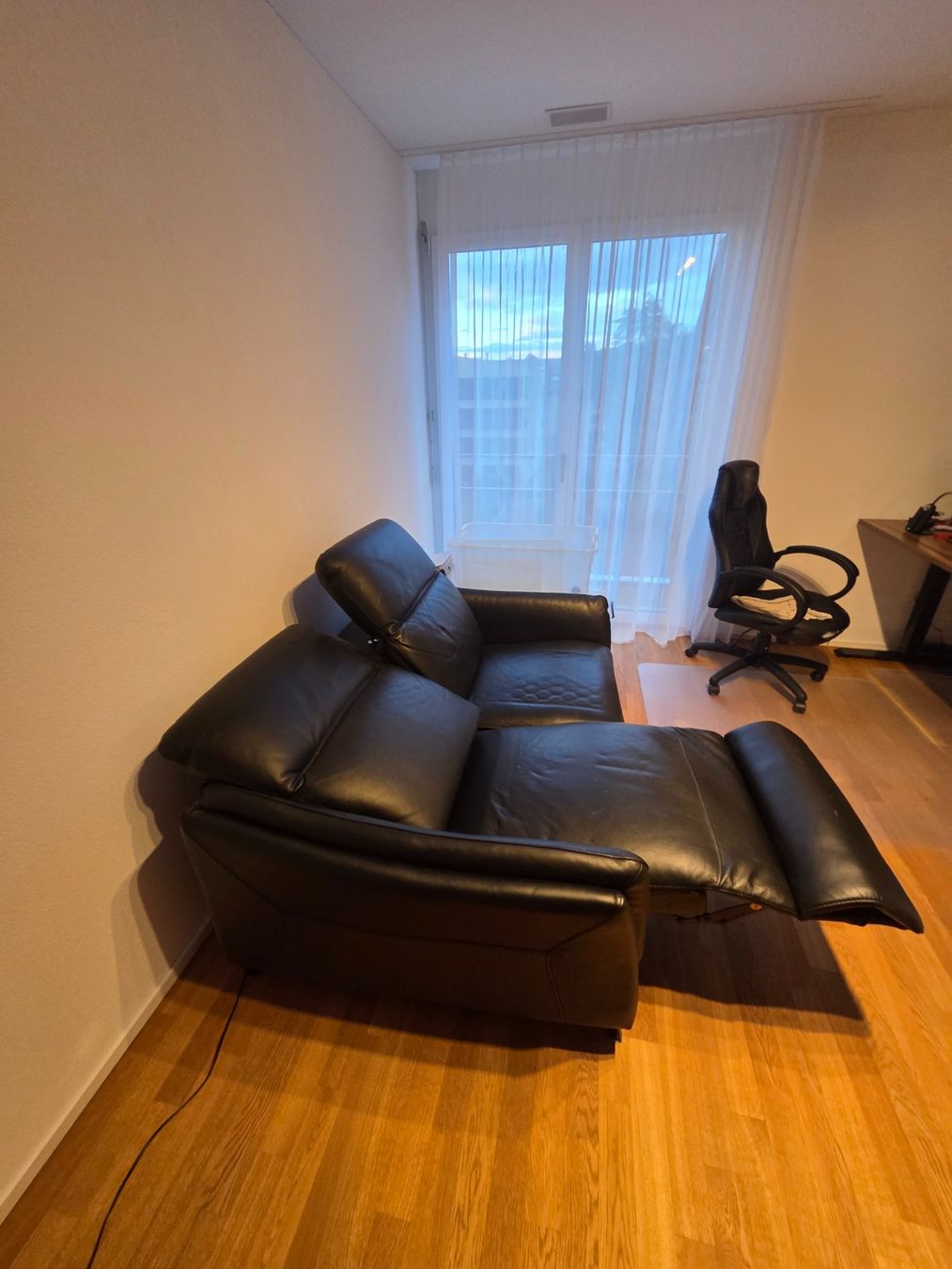 Conforama Divani: 2er Kunstledersofa elektrisch – Usato da Malters venduto da Breis 2