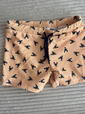 COOLE BADEHOSE NEUWERTIG GR 110/116