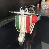 Scooter Vespa Italie - décoration vintage / rétro