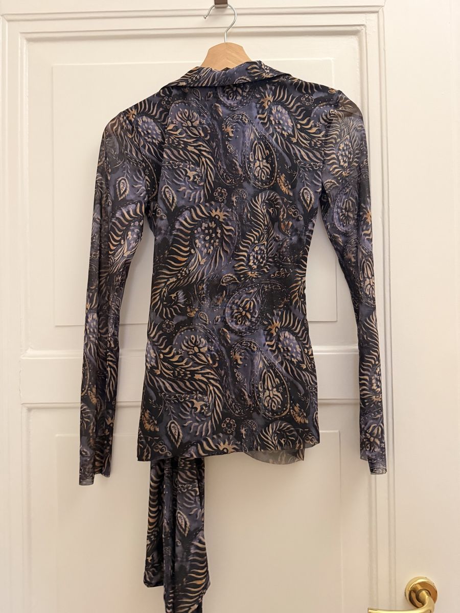 Zara Lotti di vestiti: Zara Printed Mesh Wrap Top and Skirt Set  – Nuovo (secondo la descrizione) da Lausanne venduto da bea_z8jl 1