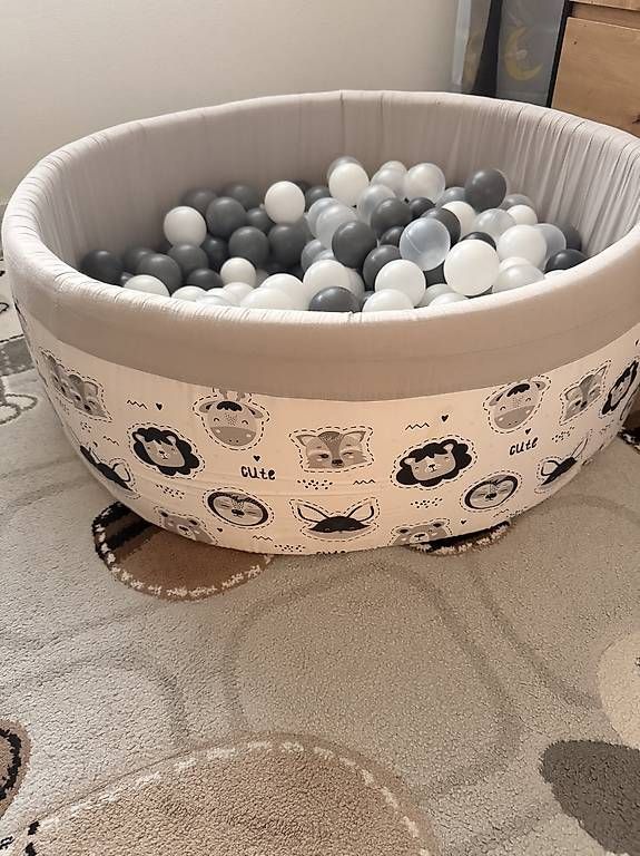 Jouets: Bällebad – D'occasion à Heiden par Jessica01112