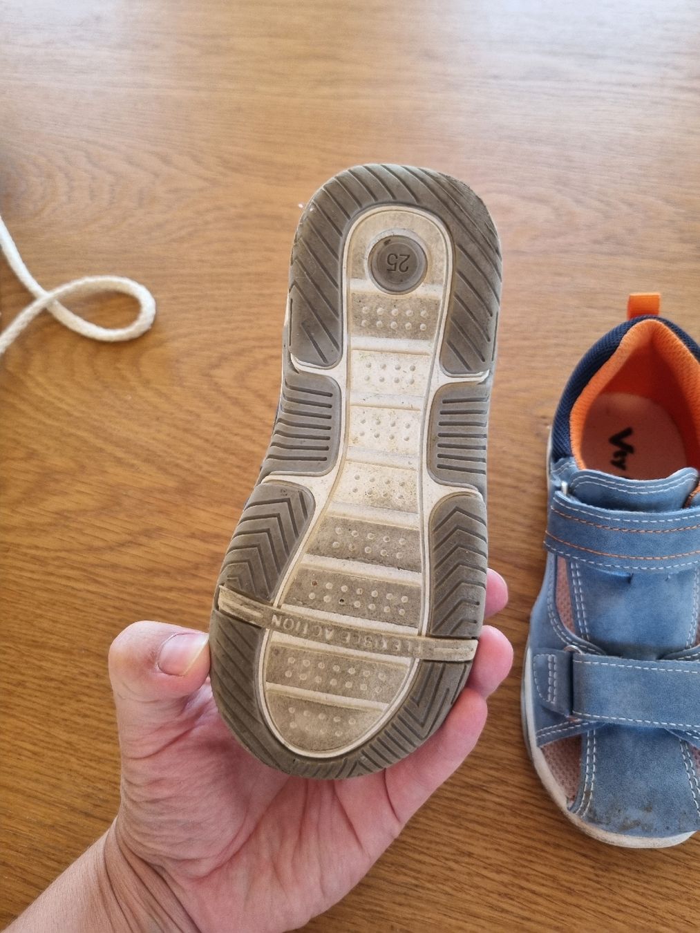 Scarpe per ragazzi: Sandales T.25 – Usato da Château-d'Oex venduto da mae_6pqm 4