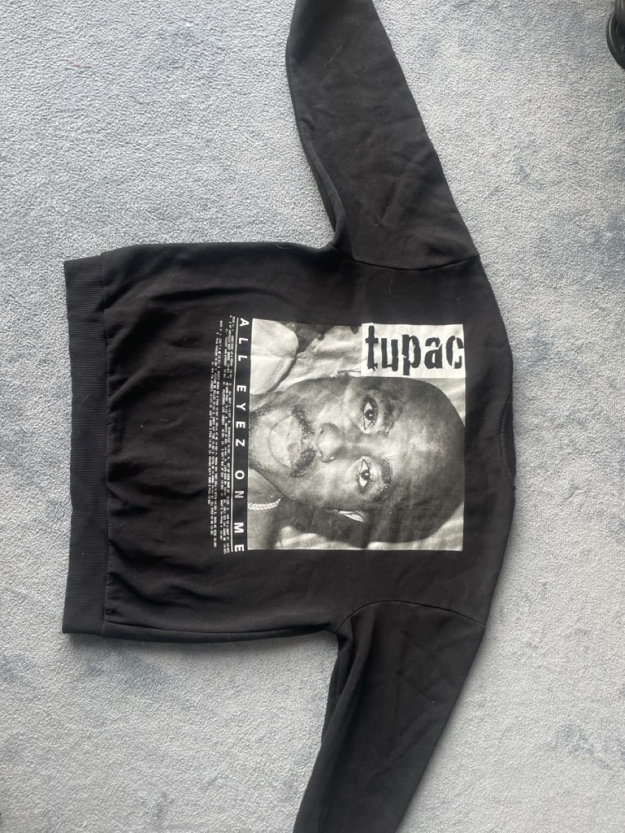 Pullover & Sweatshirts: Pullover schwarz Tupac Grösse L guter Zustand – Neu (gemäss Beschreibung) aus Dachsen von Neil.s1 1