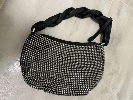Handtasche schwarz mit Strasssteinen 