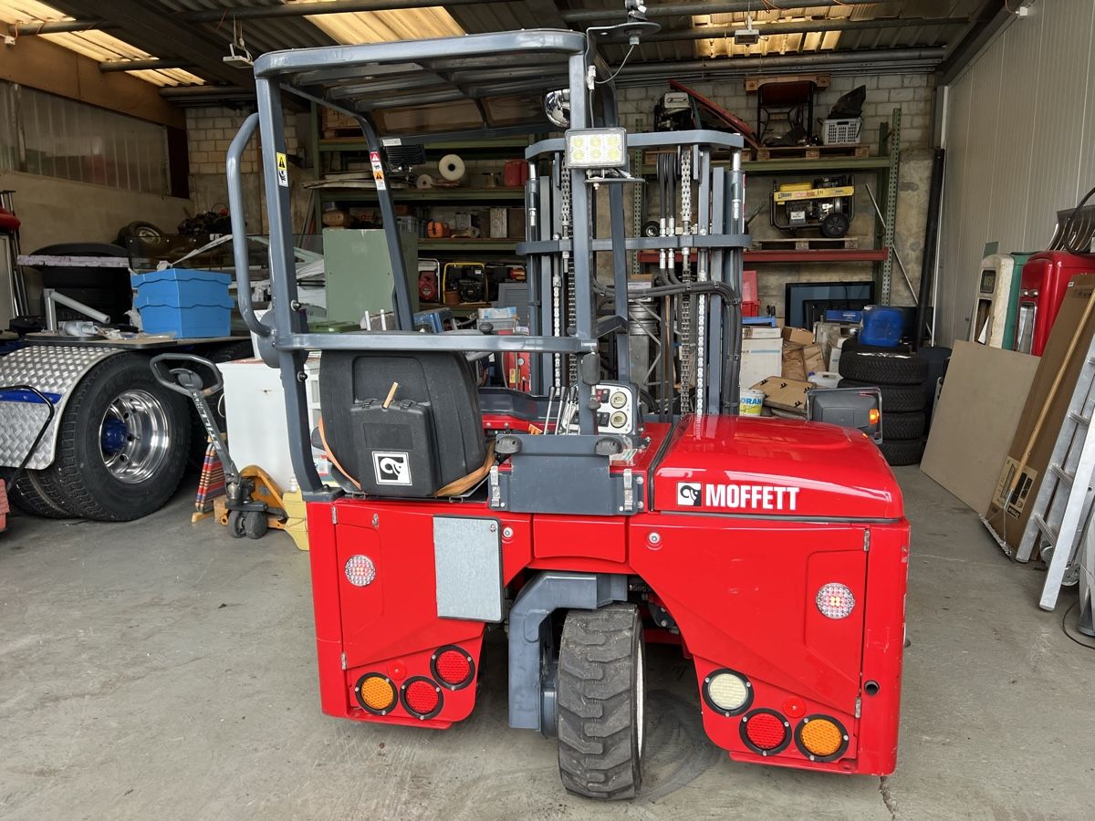 Carrelli elevatori e a forche: Moffett Mitnehmstapler Geländestapler – Usato da Gansingen venduto da Immotrans 6