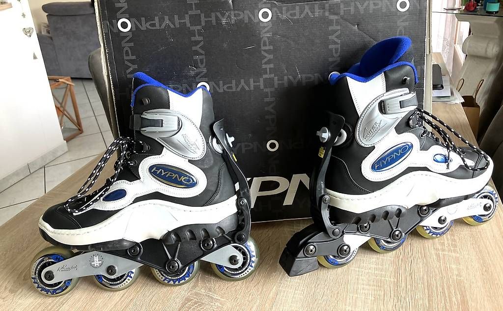 Pattini in linea & Pattini a rotelle: Vintage Rollerblades – Usato da Villmergen venduto da hrstierli