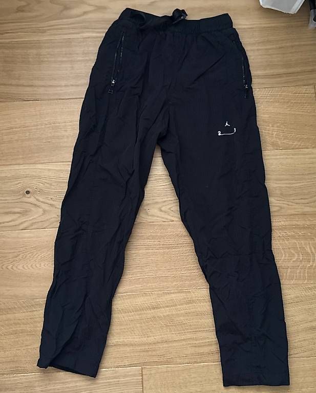 Pantaloni: Cargo Jordan  – Usato da Bevaix venduto da Ky714n