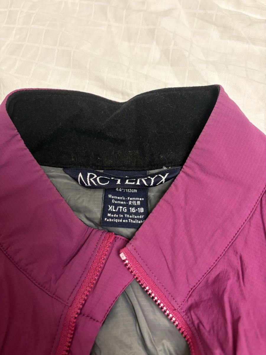 Arcteryx Giacche: Arc'teryx Damen Jacke – Usato da Diepoldsau venduto da she_bsl2 1