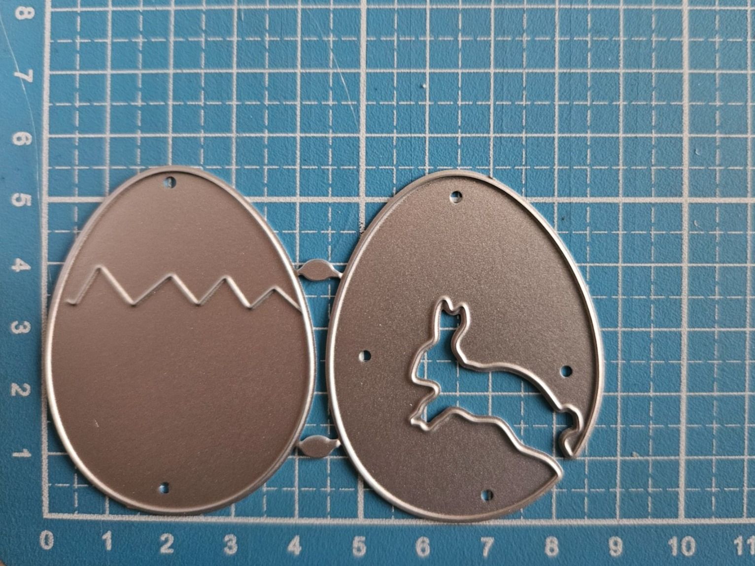 Sciablone: Stanzschablone Nr.905, Ostern, Eier 2er Set(Sizzix geeignet) – Nuovo e nell'imballaggio originale da Gretzenbach venduto da Fliegepilz56 2