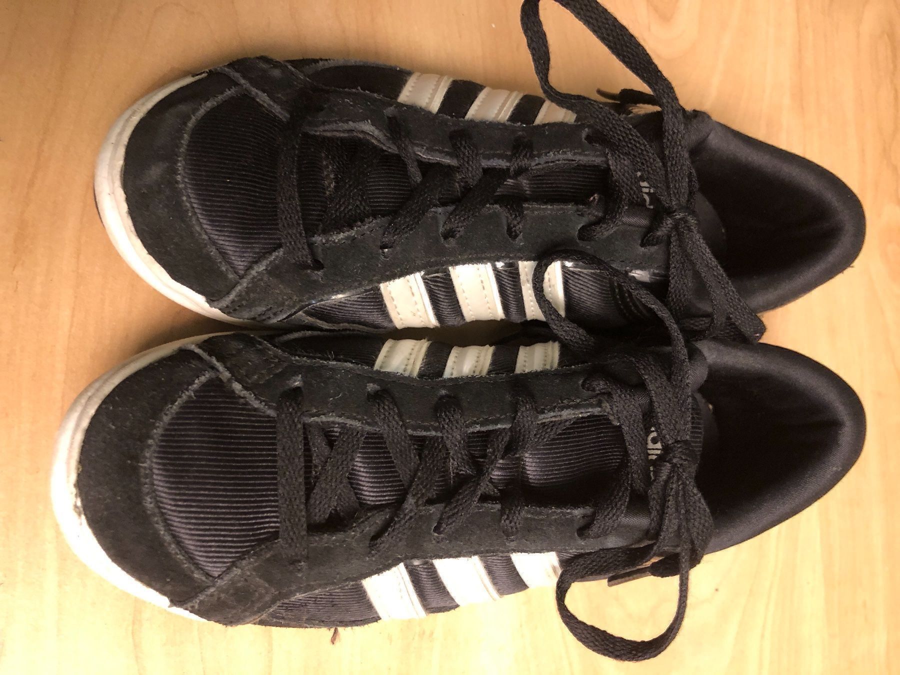 Adidas Scarpe per ragazzi: Adidas Turnschuhe Gr.36 – Usato da Obergerlafingen venduto da cabo4 1