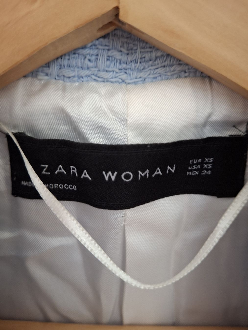Zara Vestes: Blazer Zara Xs bleu ciel – D'occasion à Lausanne par Cognitia 1