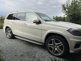 Mercedes-Benz GL350 Bluetec 4Matic, bianco