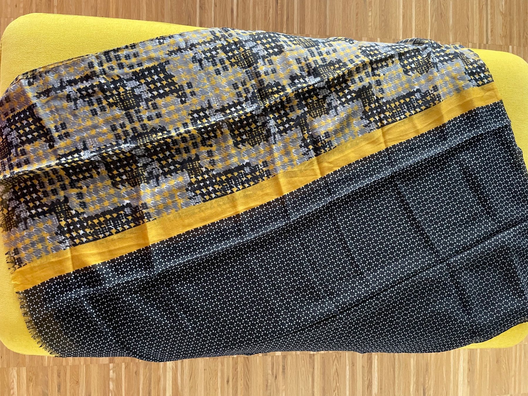 Foulard & Sciarpe: Damenschal – Nuovo (secondo la descrizione) da Feusisberg venduto da Mila1122 2