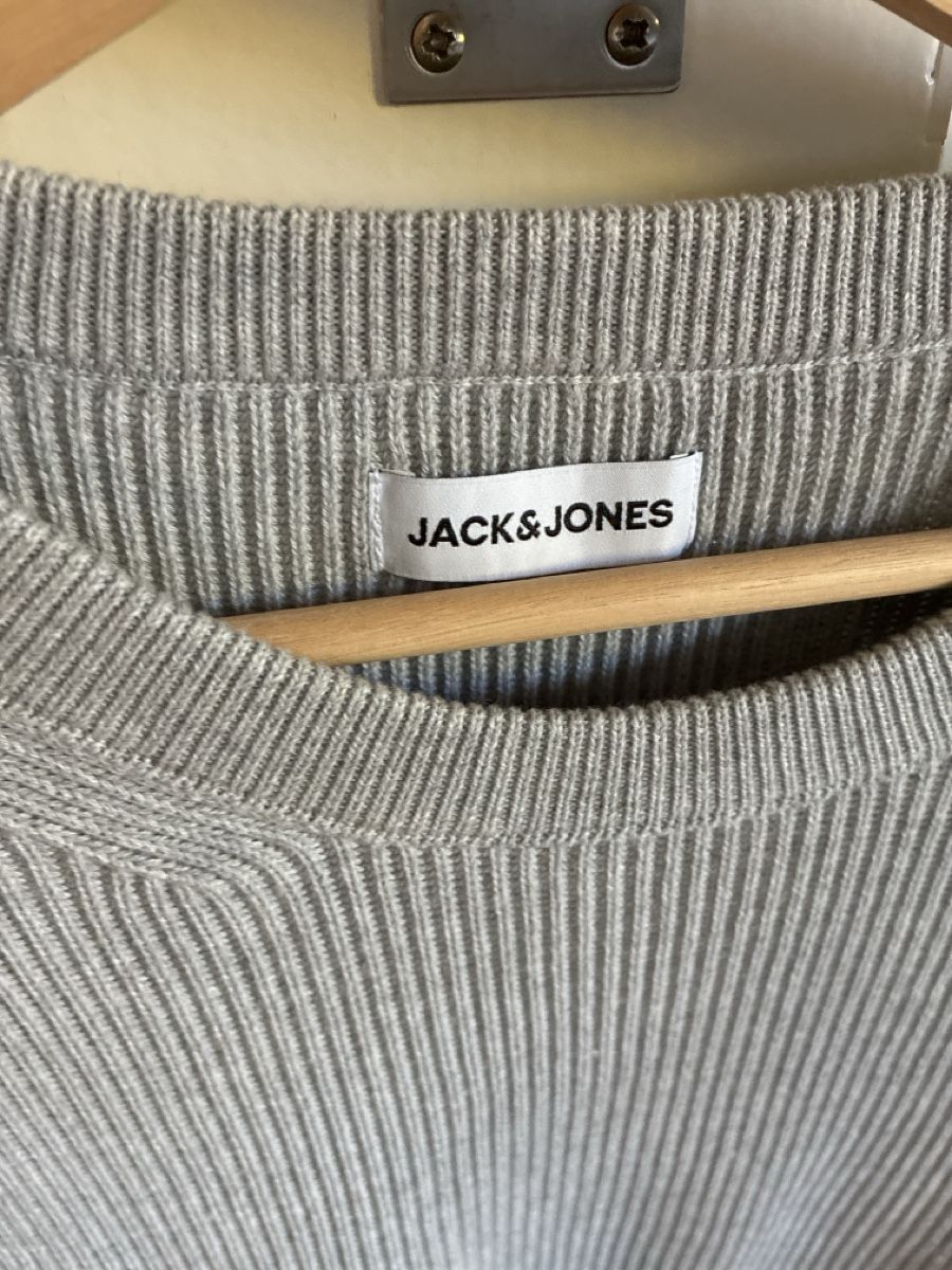 Jack & Jones Maglioni & Felpe: Jack & Jones Pullover grau gerippt in TOP Zustand – Nuovo (secondo la descrizione) da Schaffhausen venduto da gdenobile 1
