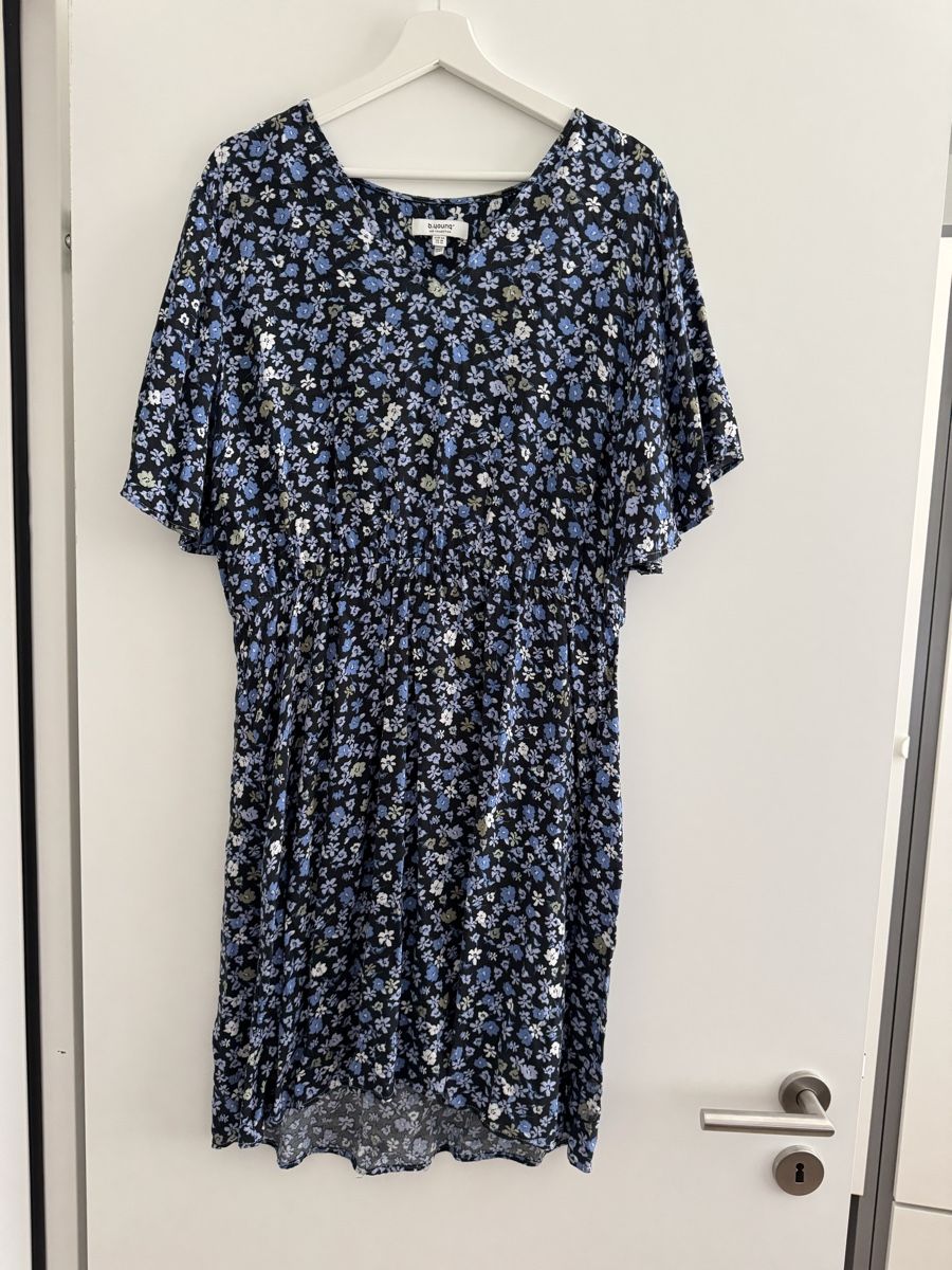 Vestiti: Damen Kleid b.young - Grösse 44 – Usato da Dietwil venduto da vera2301