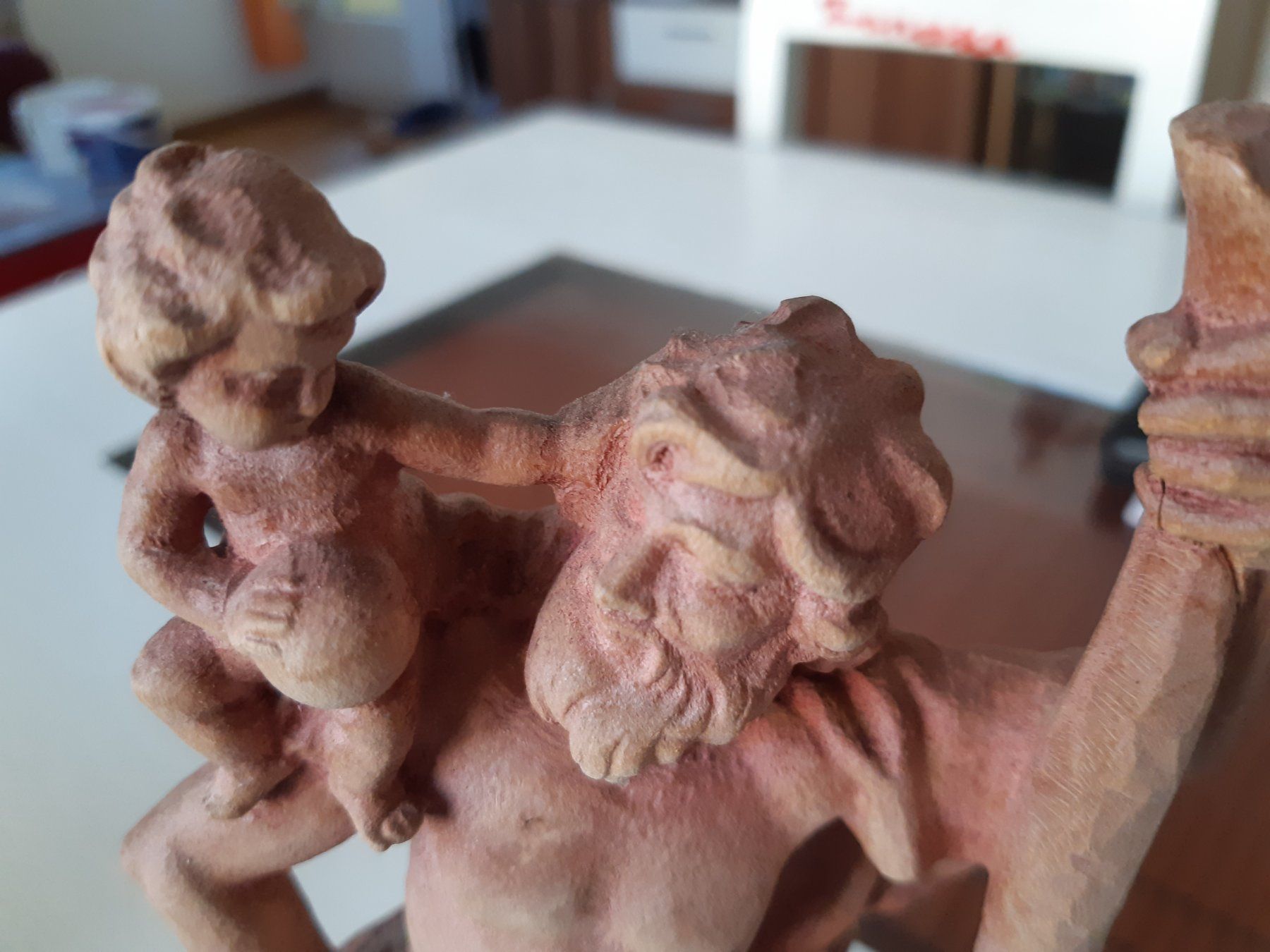 Figuren: Holzfigur - Vater mit Kind – Gebraucht aus Domat-Ems von nugipuff 4