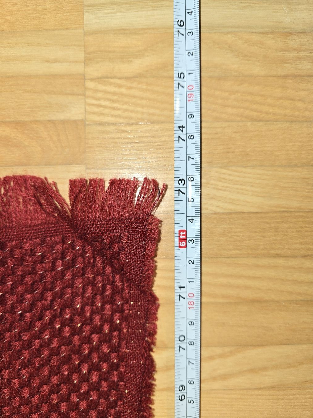 Foulard & Sciarpe: Roter Schal mit Fransen – Nuovo (secondo la descrizione) da St. Gallen venduto da A.W.128 3