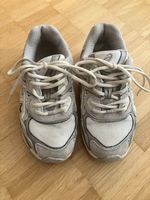 Asics Schuhe