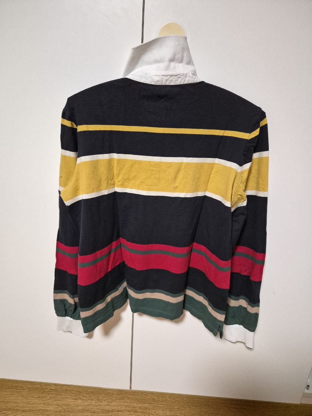 Maglioni & Felpe: Sweatshirt Damen – Usato da Sattel venduto da AndreaChina 2