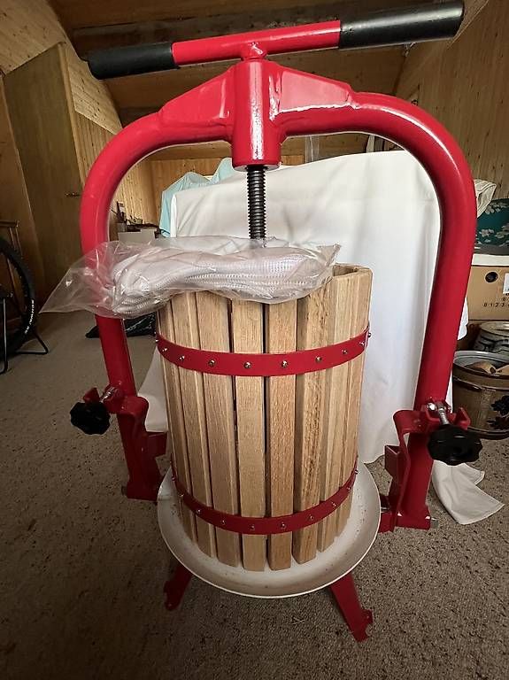 Tutte le macchine: Fruchtpresse – Usato da Hausen AG venduto da Findnbuy