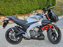 Aprilia Tuono 125