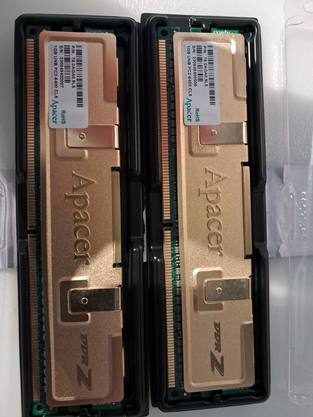 Memoria / RAM: 2x1gb Ram – Usato da Mund venduto da Bhg87