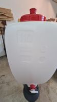 Plastik Tank 110L mit Hahn.