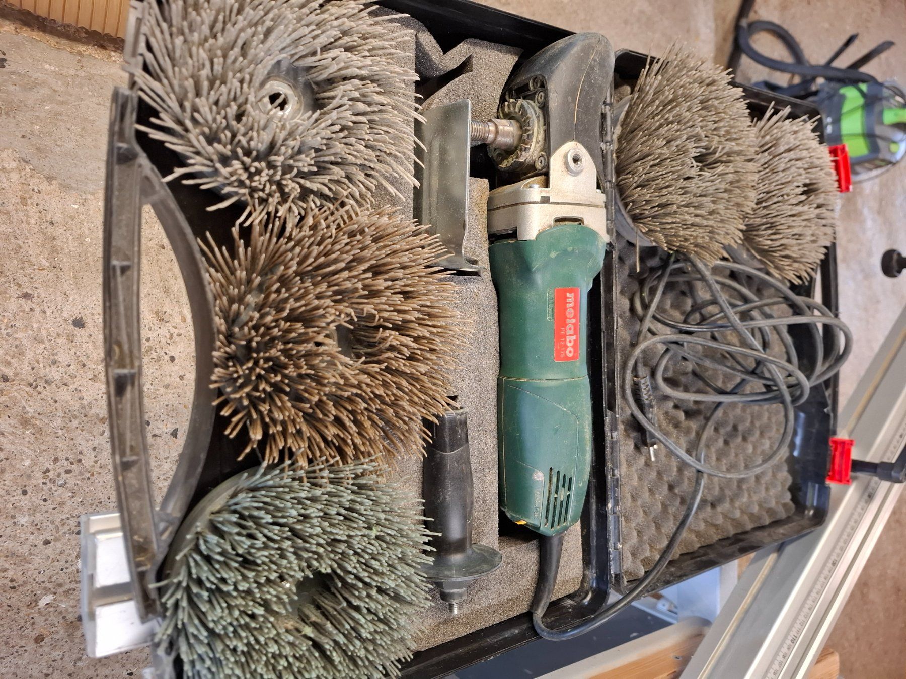 Tutte le macchine: Bürstmaschine Metabo – Usato da Dickbuch venduto da Iban1 1