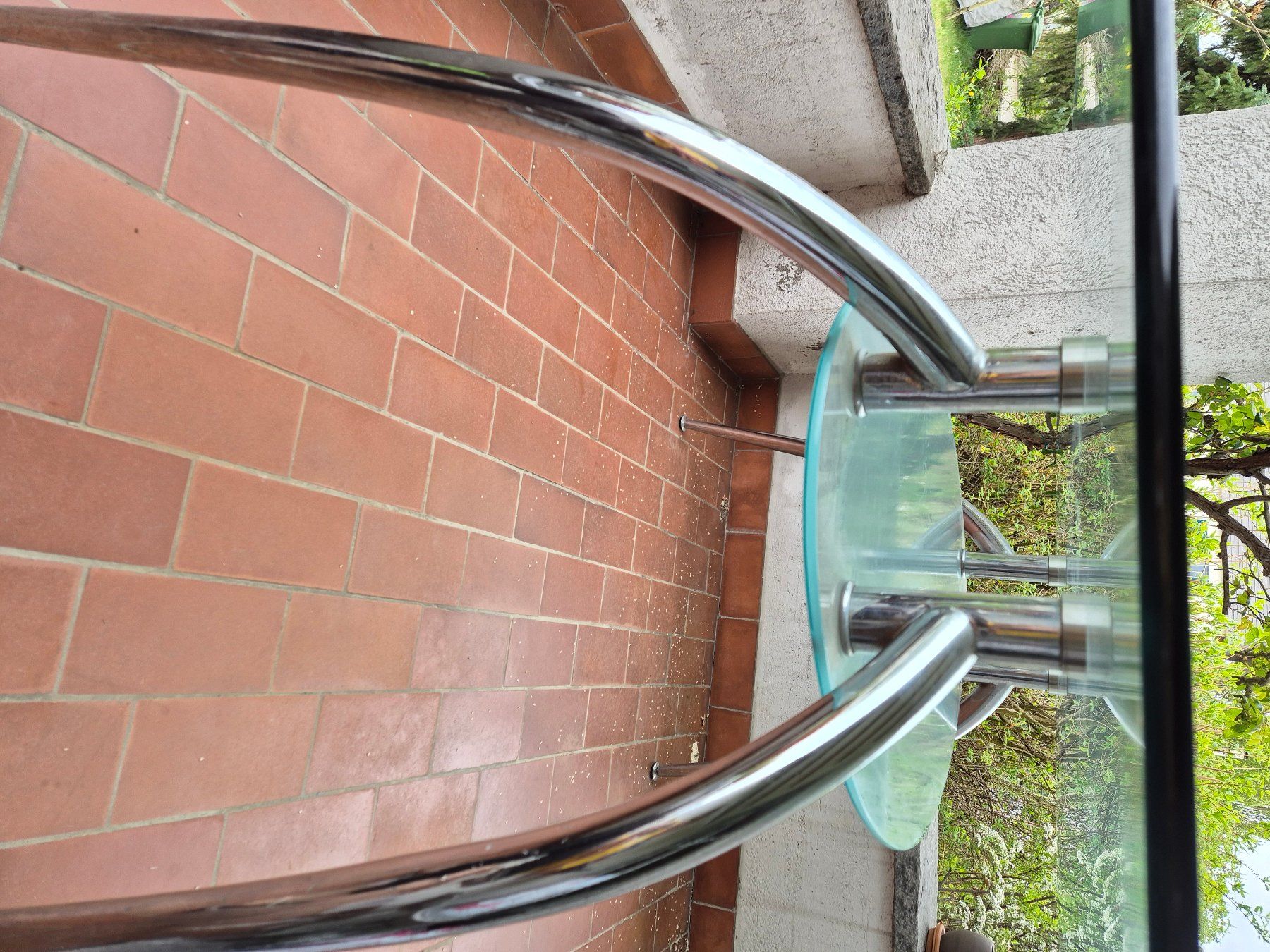Tavoli: Glasstisch oval mit Chromgestell – Usato da Windisch venduto da Goldfinken 3