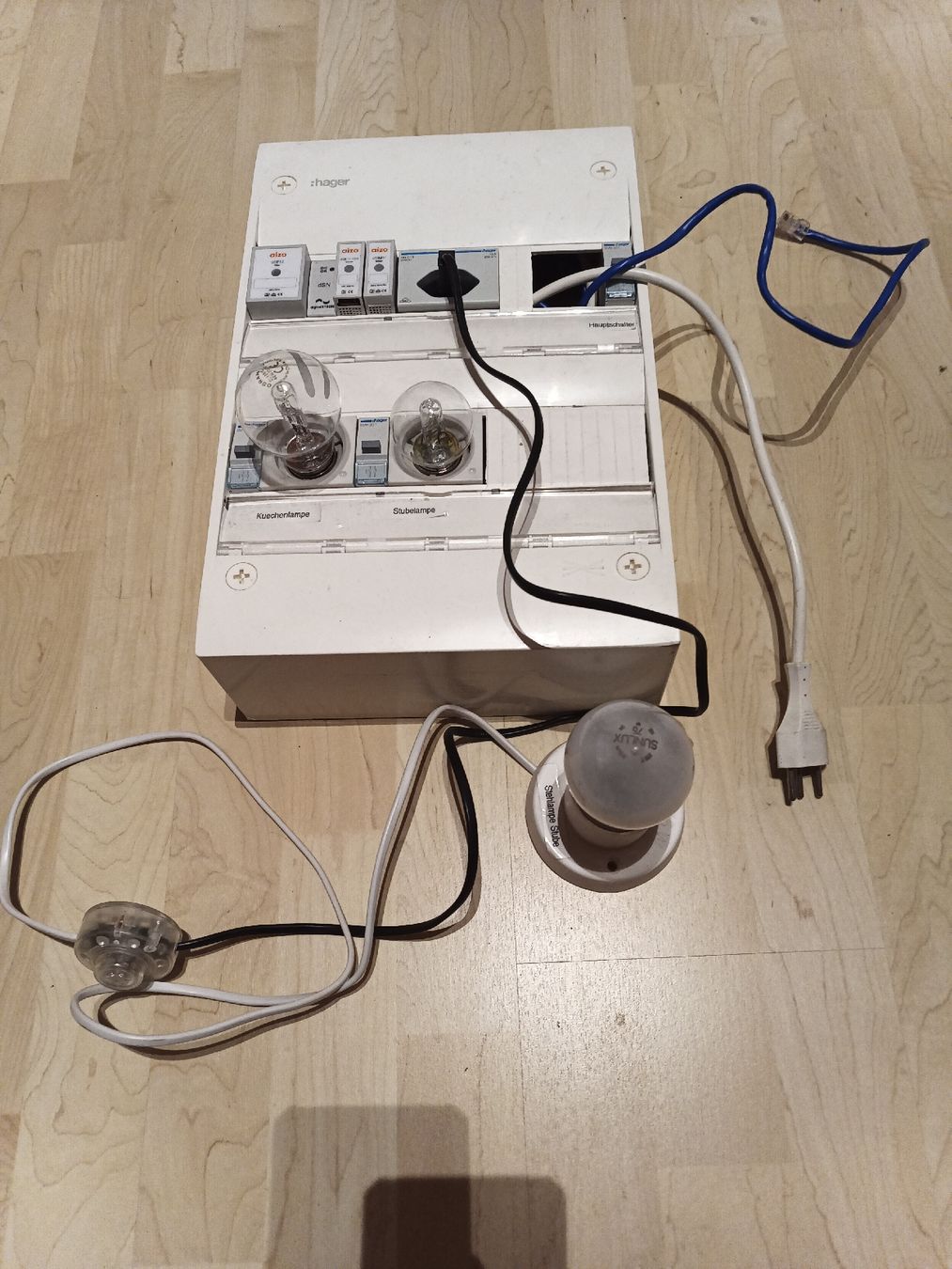DigitalSTROM Componenti elettronici: digital Strom  Übungsbox mit ds11 server – Usato da Susten venduto da cedeleuzi