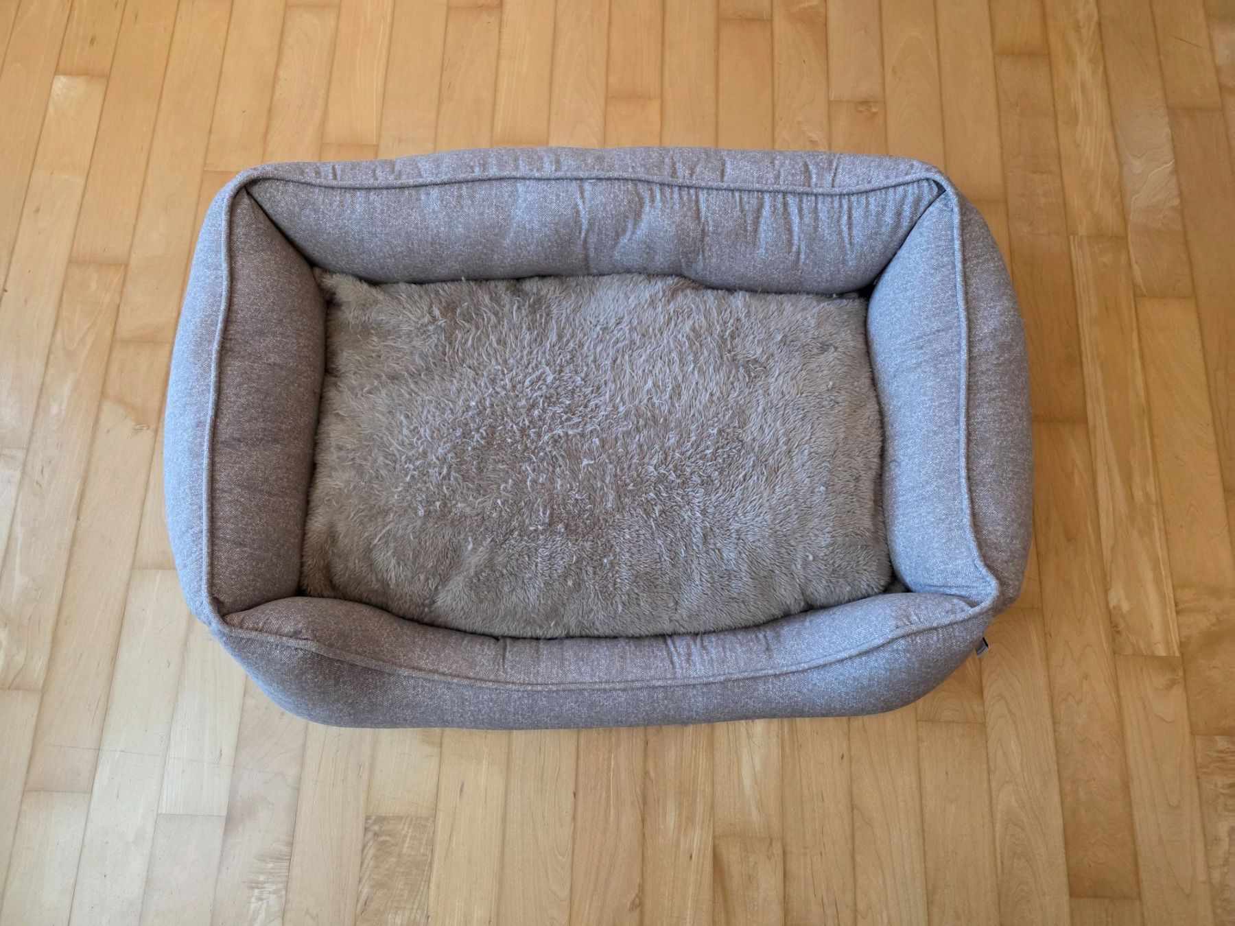 Liege- & Schlafplätze: Hundebett Top Zustand! – Neu (gemäss Beschreibung) aus Rotkreuz von sheyenne72