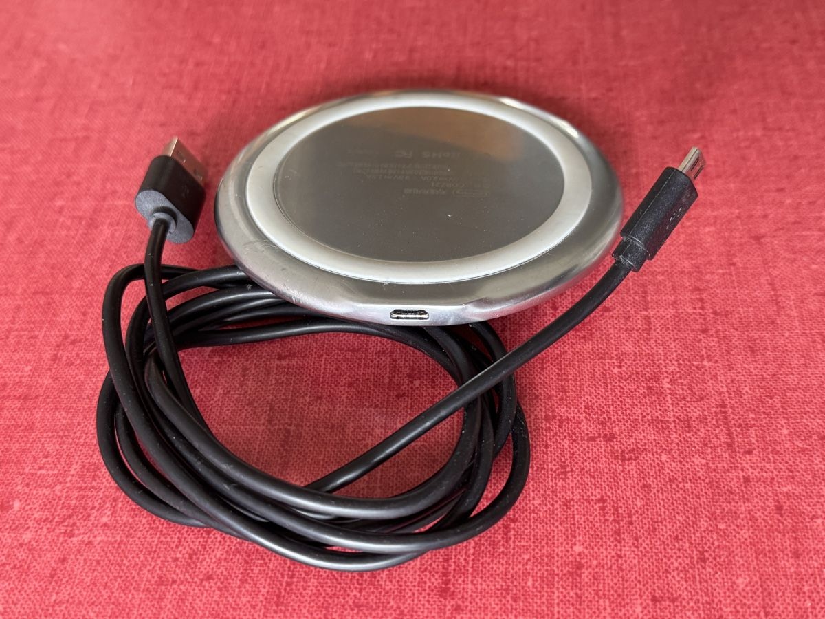 Caricabatterie: Kabelloses Ladegerät / Wireless Charger! – Usato da Zürich venduto da rom_nz7y 1