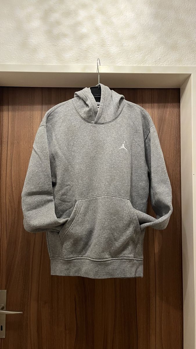 Jordan Pullover & Sweatshirts: Pullover mit Kapuze Jordan – Neu (gemäss Beschreibung) aus Bäch SZ von giusi210 1