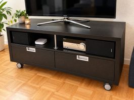 TV-Möbel auf Rollen schwarz mit Schubladen gebraucht