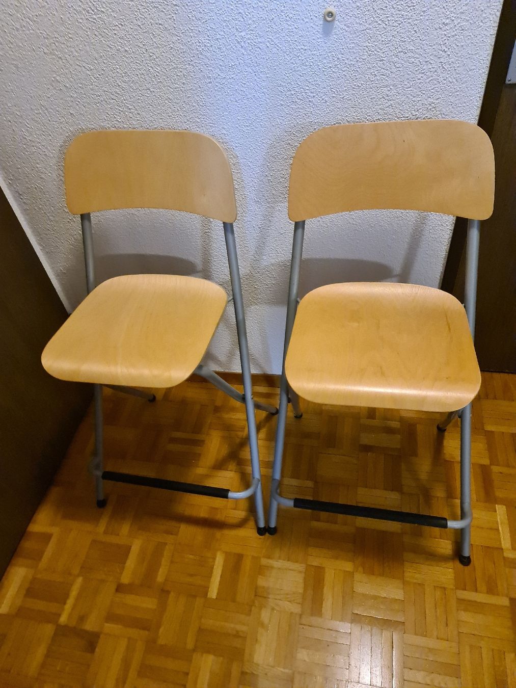 Chaises: Barhocker Hoch Stuhl – D'occasion à Thun par erh_fs86 1